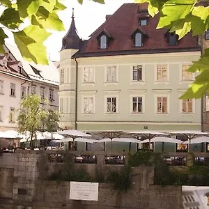 Emmi , Lubiana Slovenia