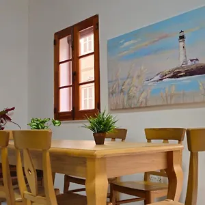 3 Floors On Promenade 4 Bedrooms 3 Bathrooms Villa
